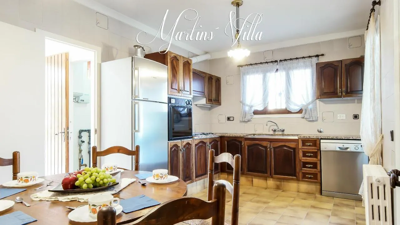 Martin 'S Villa Lloret de Mar Spain